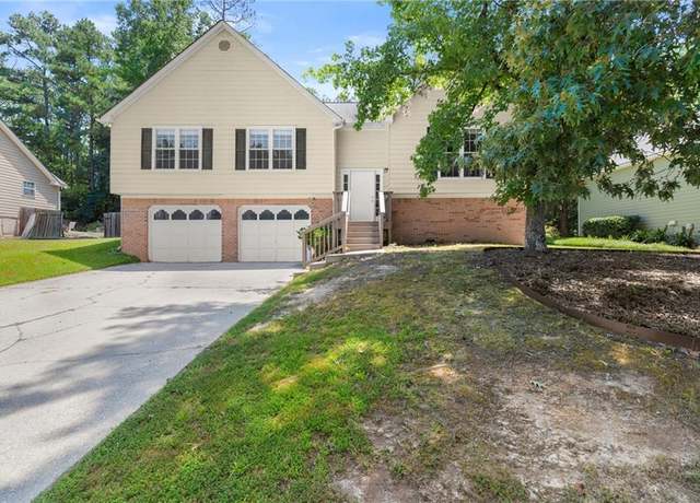 Property at 1646 Ashmar Ln SW, Marietta, GA 30064, 3 beds, 2 baths