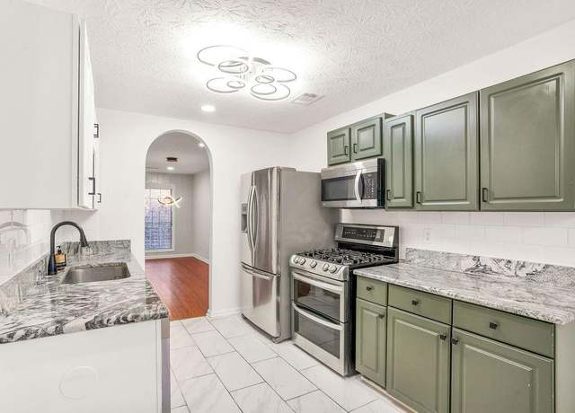Property at 6323 Wedgeview Dr, Tucker, GA 30084, 3 beds, 2.5 baths