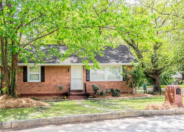 Property at 2413 Hillside Ave, Decatur, GA 30032, 2 beds, 1 bath