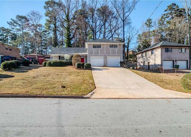 Property at 2236 Chestnut Hill Cir, Decatur, GA 30032, 4 beds, 2.5 baths