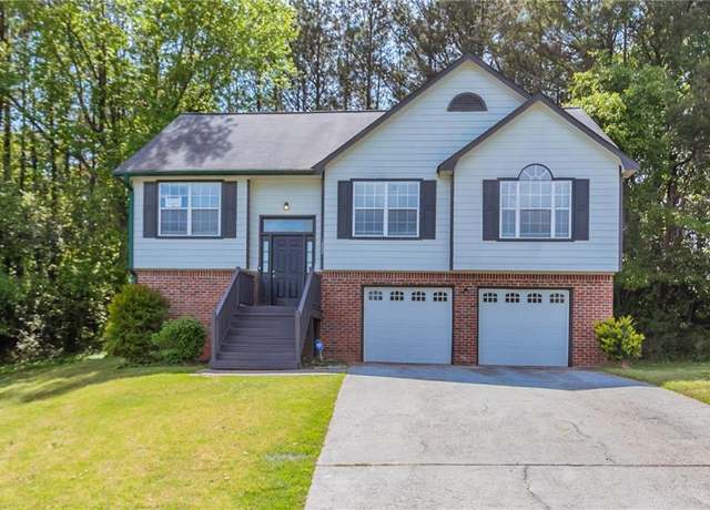Property at 1202 W Briar Gate Ct, Riverdale, GA 30296, 4 beds, 3 baths