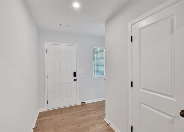 Property at 111 Village Green Dr, Adairsville, GA 30103, 3 beds, 2.5 baths