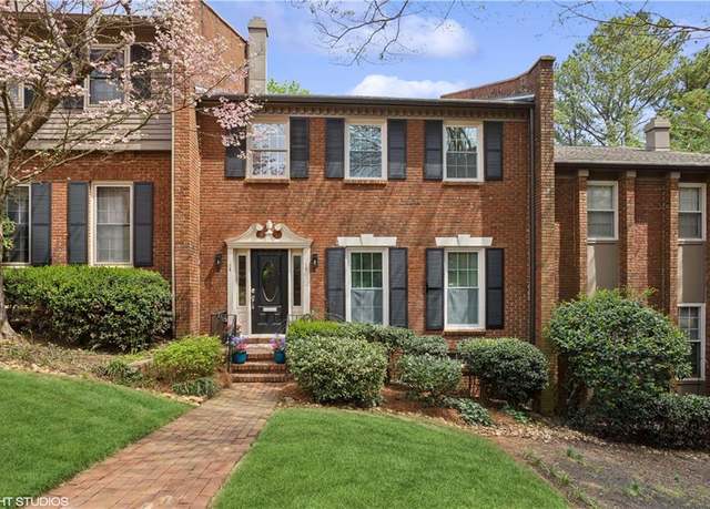 Property at 5273 Glenridge Dr #5273, Sandy Springs, GA 30342, 3 beds, 3.5 baths