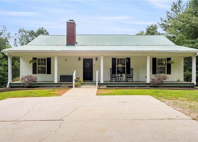 Property at 1915 Rainey Rd, Temple, GA 30179, 3 beds, 2 baths