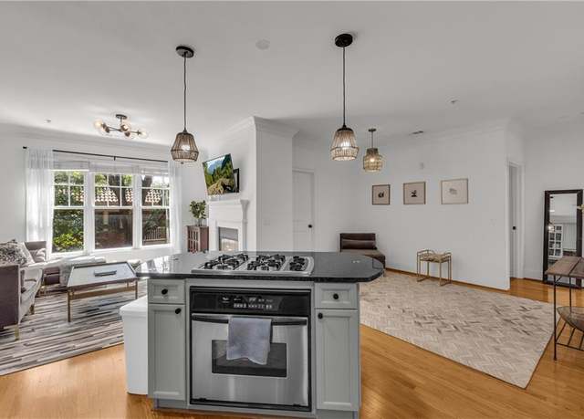 Property at 825 Highland Ln NE #1207, Atlanta, GA 30306, 2 beds, 1 bath