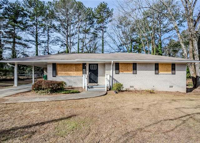 Property at 1967 Glen Echo Dr, Decatur, GA 30032, 1 bed, 2.5 baths