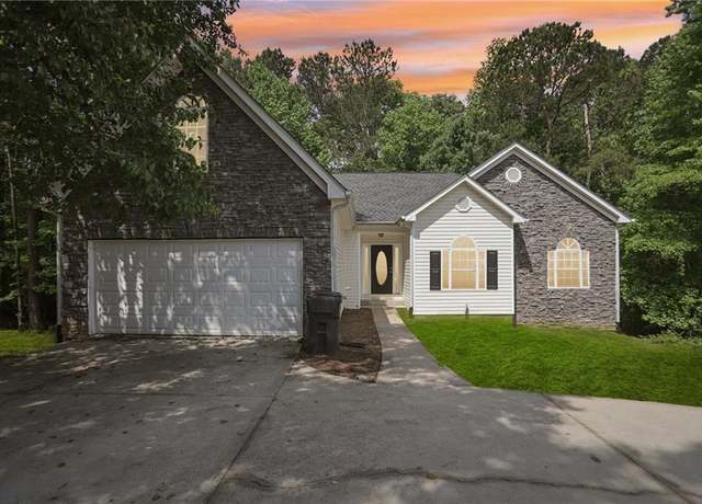 Property at 1945 Grayson Oaks Ct, Lawrenceville, GA 30045, 3 beds, 2 baths