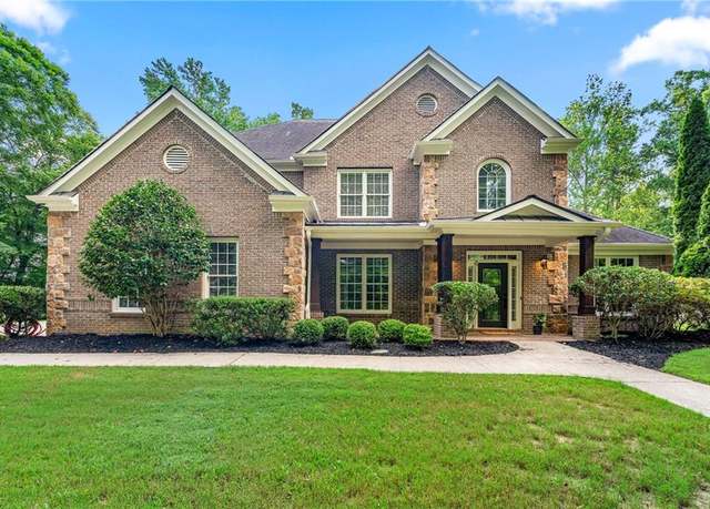 Property at 555 Spring Gate Ln, Alpharetta, GA 30009, 4 beds, 3 baths