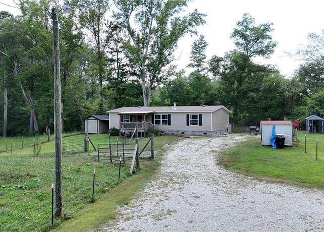 Property at 1402 Highway 101 S, Temple, GA 30179, 3 beds, 2 baths