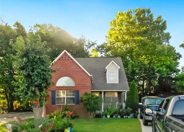Property at 102 Pointe North Dr, Cartersville, GA 30120, 3 beds, 2.5 baths