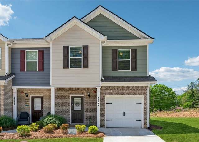 Property at 8609 Lakeview, Jonesboro, GA 30238, 3 beds, 2.5 baths