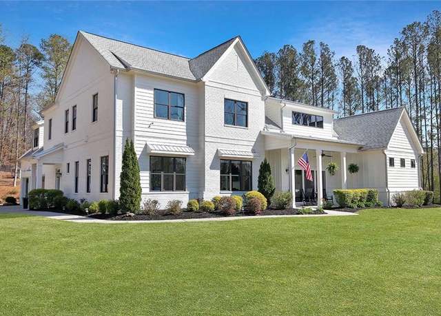 Property at 1455 Rucker Cir, Woodstock, GA 30188, 5 beds, 4.5 baths
