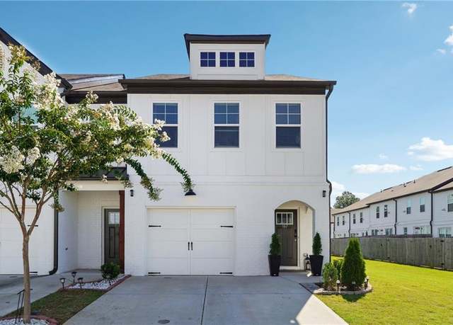 Property at 162 Auburn Run Ln, Auburn, GA 30011, 3 beds, 2.5 baths