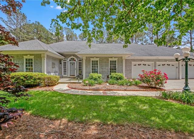 Property at 3140 Thoreau Ct, Loganville, GA 30052, 3 beds, 2 baths