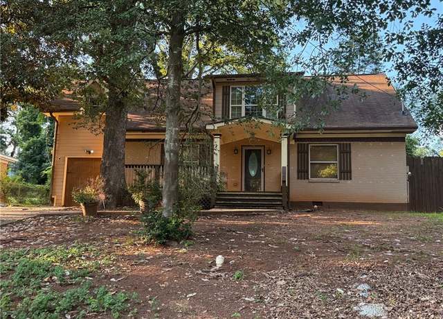 Property at 2741 Glenvalley Dr, Decatur, GA 30032, 3 beds, 3 baths