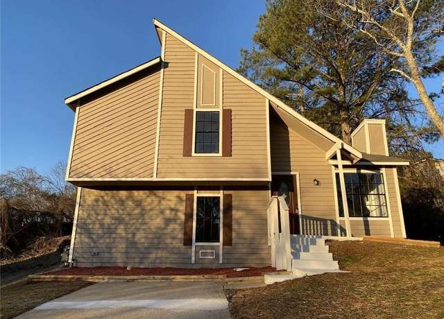 Property at 1126 Mainstreet Valley Dr, Stone Mountain, GA 30088, 3 beds, 2 baths