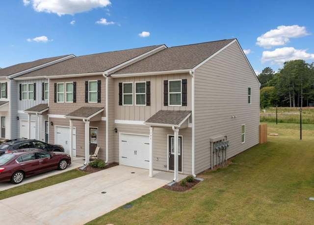 Property at 147 Village Green Dr NW, Adairsville, GA 30103, 3 beds, 2.5 baths