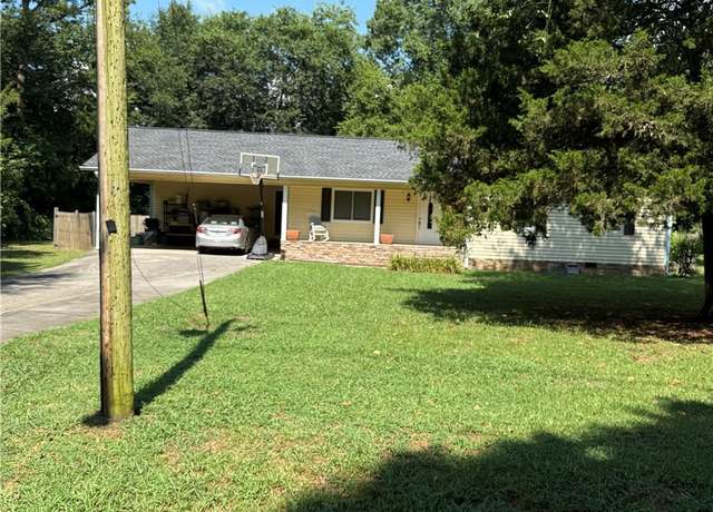 Property at 18 Marlynn Dr NE, Rome, GA 30161, 3 beds, 2 baths