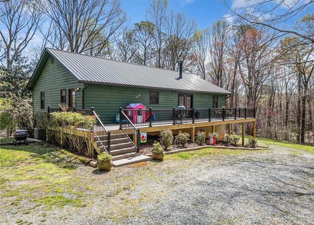 Property at 180 Orchard Ln, Talking Rock, GA 30175, 4 beds, 3 baths