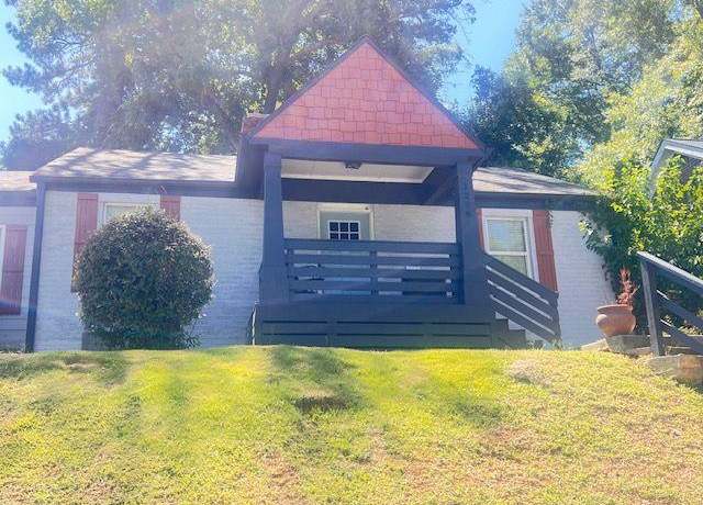 Property at 1298 Gideons Dr SW, Atlanta, GA 30314, 3 beds, 2 baths