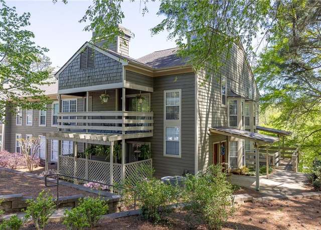 Property at 606 SE Riverview Dr #606, Marietta, GA 30067, 3 beds, 2 baths