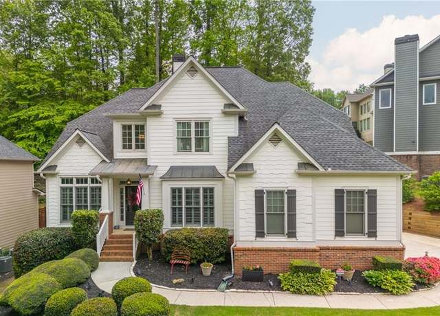 Property at 690 Sienna Dr, Cumming, GA 30040, 6 beds, 4 baths