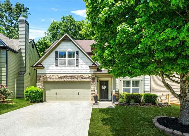 Property at 1326 Castleberry Dr, Buford, GA 30518, 4 beds, 2.5 baths