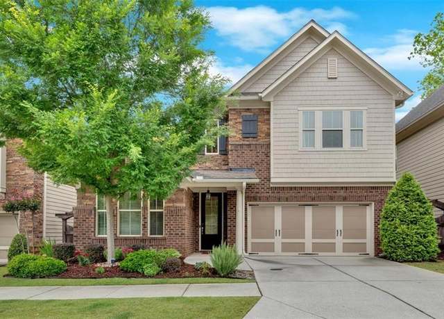 Property at 12 Pine St, Roswell, GA 30075, 4 beds, 3.5 baths