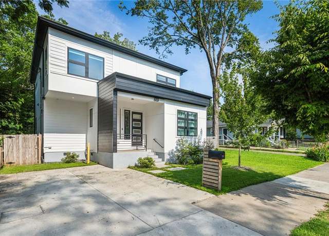 Property at 833 Humphries St SW, Atlanta, GA 30310, 4 beds, 3 baths