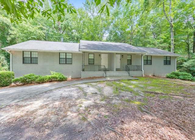 Property at 300 S Jeff Davis Dr, Fayetteville, GA 30215, 8 beds, 4 baths