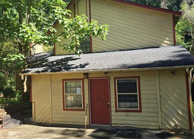 Property at 2900 Kevin Ln, Jonesboro, GA 30236, 3 beds, 2 baths