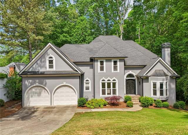 Property at 3851 Glenhurst Dr SE, Smyrna, GA 30080, 5 beds, 4.5 baths