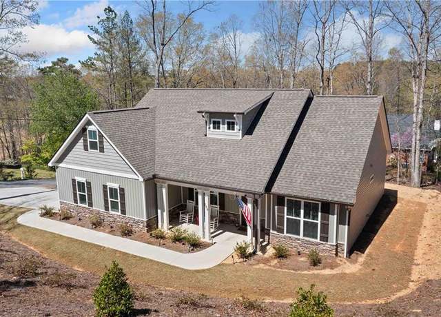 Property at 158 Shadowood Dr SE, Calhoun, GA 30701, 4 beds, 2 baths