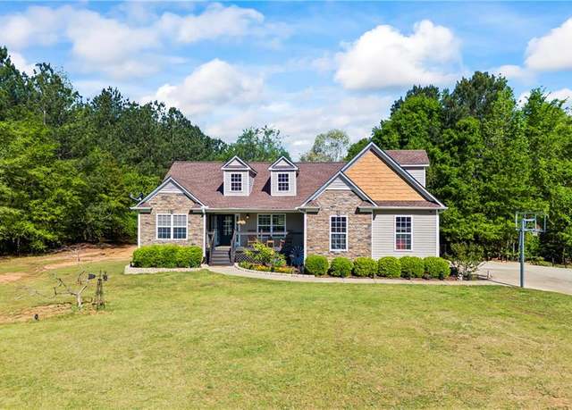 Property at 140 Buckeye Trails Dr, Commerce, GA 30530, 4 beds, 2 baths