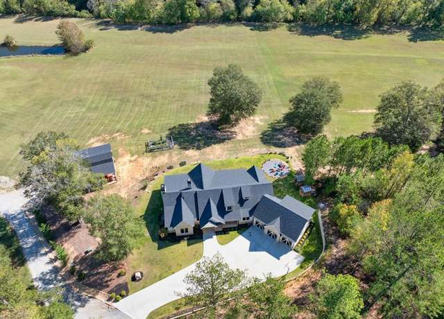 Property at 441 Pumpkinvine Rd, Acworth, GA 30101, 5 beds, 5.5 baths