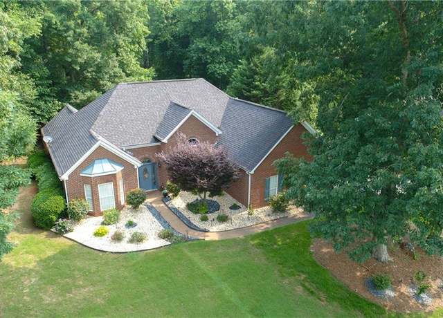 Property at 235 Huiet Dr, Mcdonough, GA 30252, 3 beds, 2 baths
