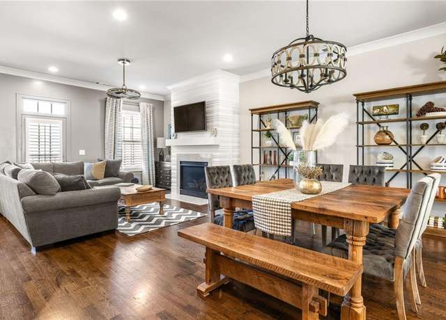 Property at 120 Clover Ct, Roswell, GA 30075, 4 beds, 3.5 baths