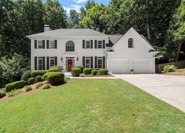 Property at 3302 Lantern Coach Ln NE, Roswell, GA 30075, 5 beds, 4.5 baths