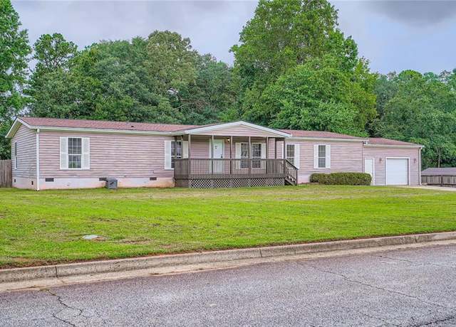 Property at 414 Graystone Dr, Winder, GA 30680, 4 beds, 2.5 baths