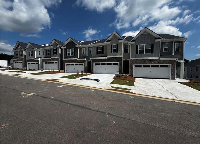 Property at 338 Elgin Dr, Lawrenceville, GA 30045, 3 beds, 2.5 baths
