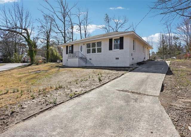 Property at 1189 Kathryn Cir, Forest Park, GA 30297, 3 beds, 1 bath