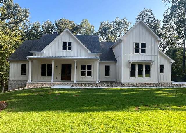 Property at 526 Spring Place Rd NE, White, GA 30184, 5 beds, 5 baths