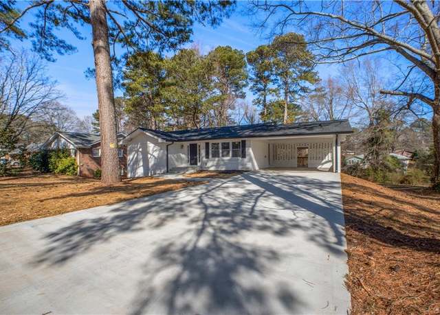 Property at 1890 Carla Dr, Morrow, GA 30260, 5 beds, 3 baths