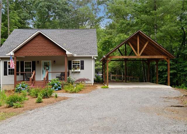 Property at 94 Chimney Ridge Trl, Ellijay, GA 30540, 1 bed, 1.5 baths
