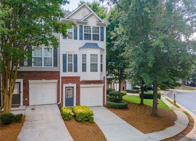 Property at 2235 Dillard Xing, Tucker, GA 30084, 2 beds, 2.5 baths