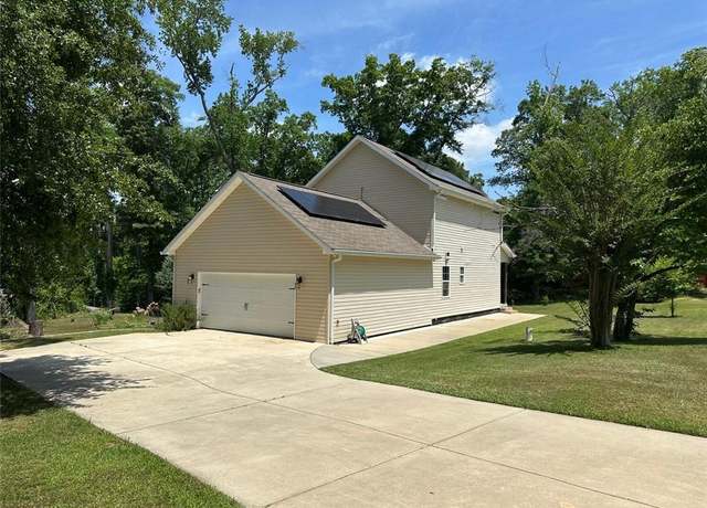 Property at 105 Wright Ln, Bonaire, GA 31005, 3 beds, 2.5 baths