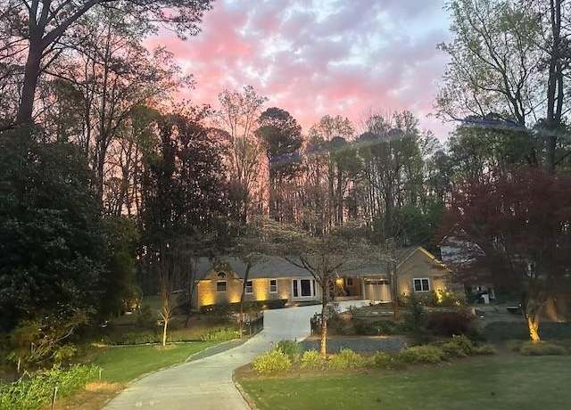 Property at 7265 Hunters Branch Dr, Sandy Springs, GA 30328, 3 beds, 2.5 baths