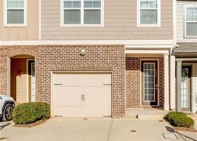 Property at 992 Belfry Ter, Fairburn, GA 30213, 3 beds, 2.5 baths