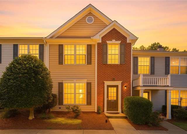 Property at 1230 Whitestone Rdg, Alpharetta, GA 30005, 3 beds, 2.5 baths