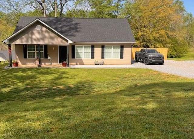 Property at 112 Pine Corner Dr, Dahlonega, GA 30533, 3 beds, 2 baths